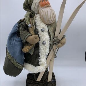 Hallmark Woodland Jolly Santa Skiing 14 inches Tall R1